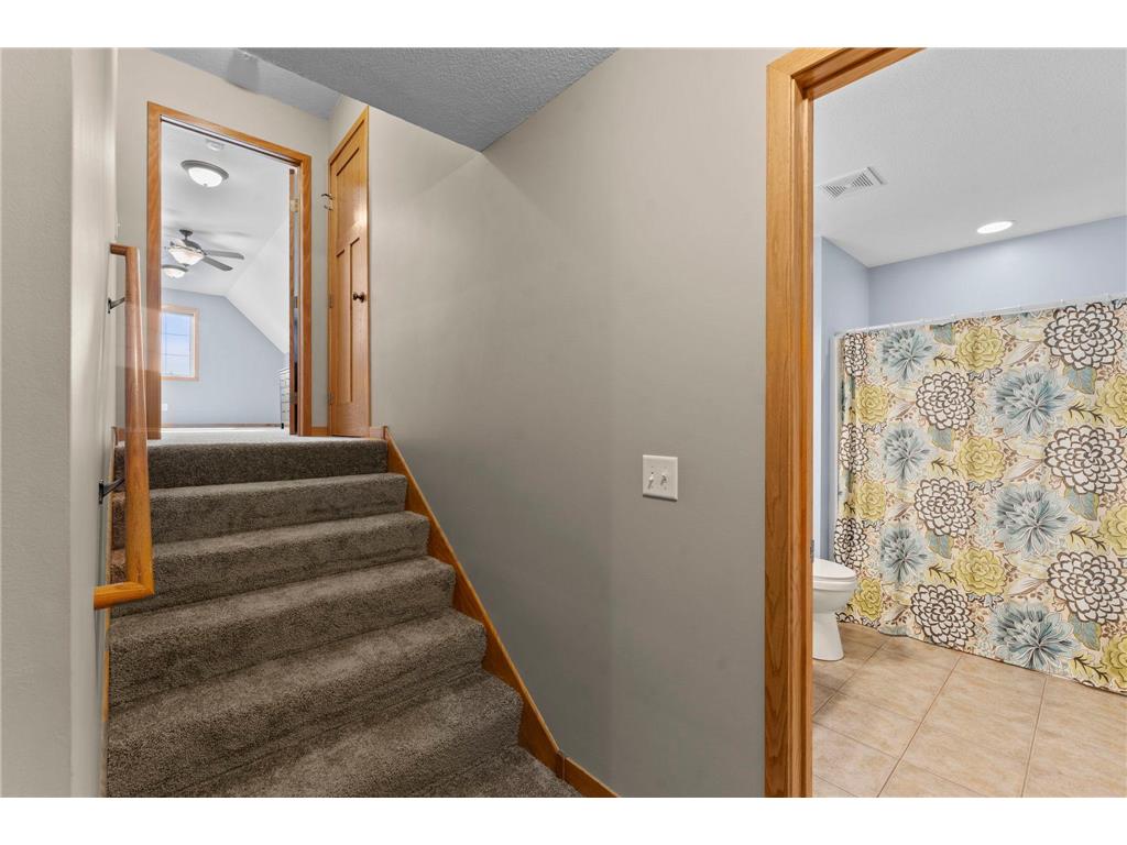 1776 McMenemy Street Maplewood MN 55117 7050607 image20