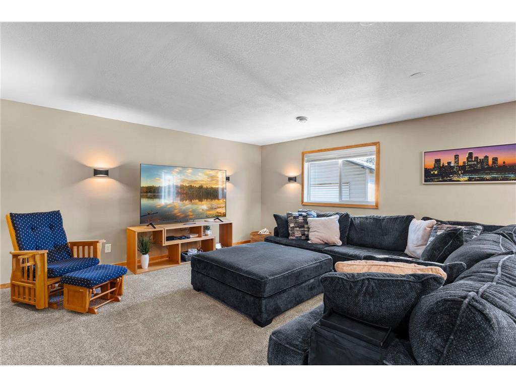 1776 McMenemy Street Maplewood MN 55117 7050607 image24