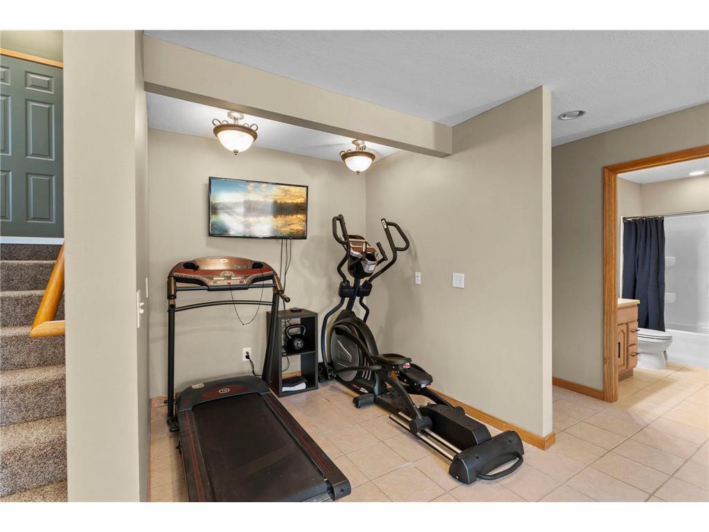 1776 McMenemy Street Maplewood MN 55117 7050607 image28