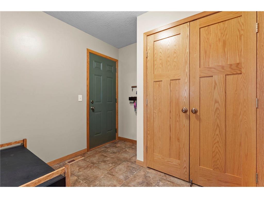 1776 McMenemy Street Maplewood MN 55117 7050607 image35