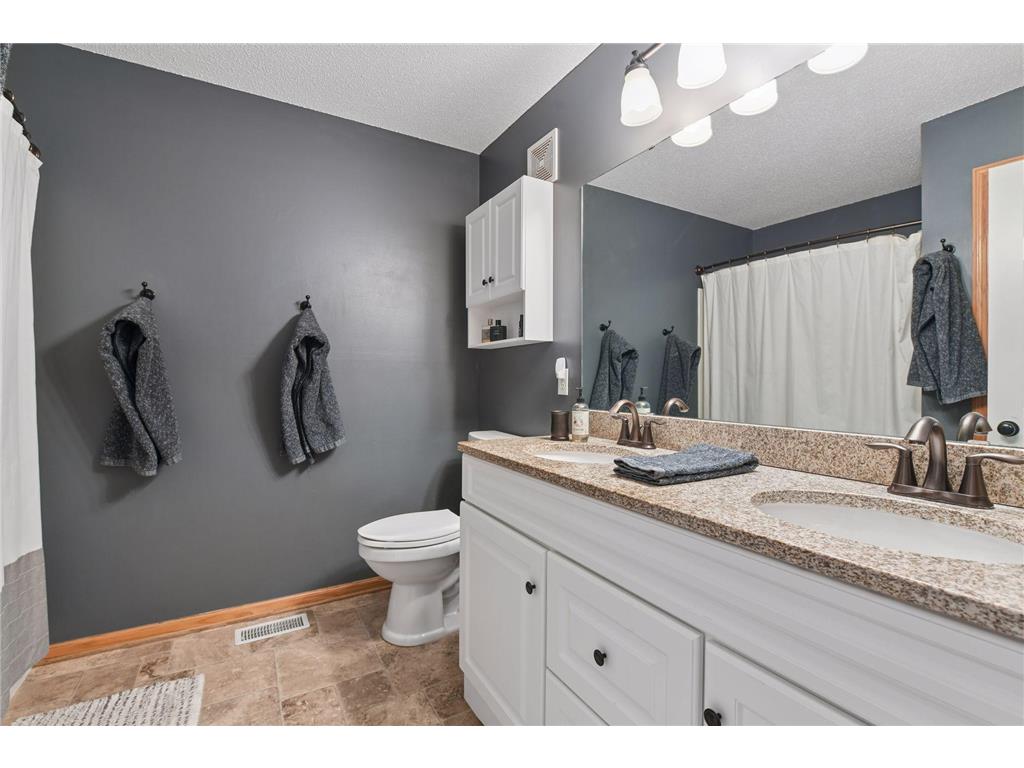 1776 Riverside Drive Shakopee MN 55379 7038846 image13