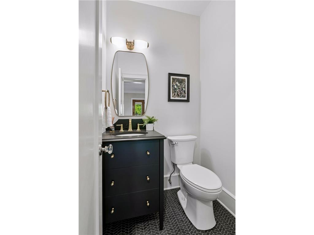 1777 Knox Avenue S Minneapolis MN 55403 7041002 image30