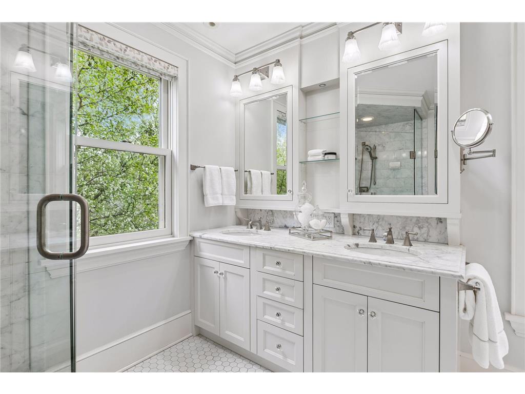 1777 Knox Avenue S Minneapolis MN 55403 7041002 image35