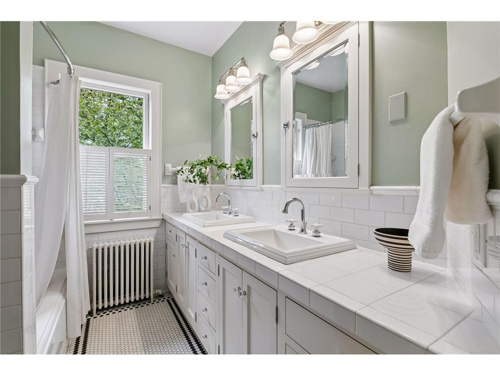 1777 Knox Avenue S Minneapolis MN 55403 7041002 image39