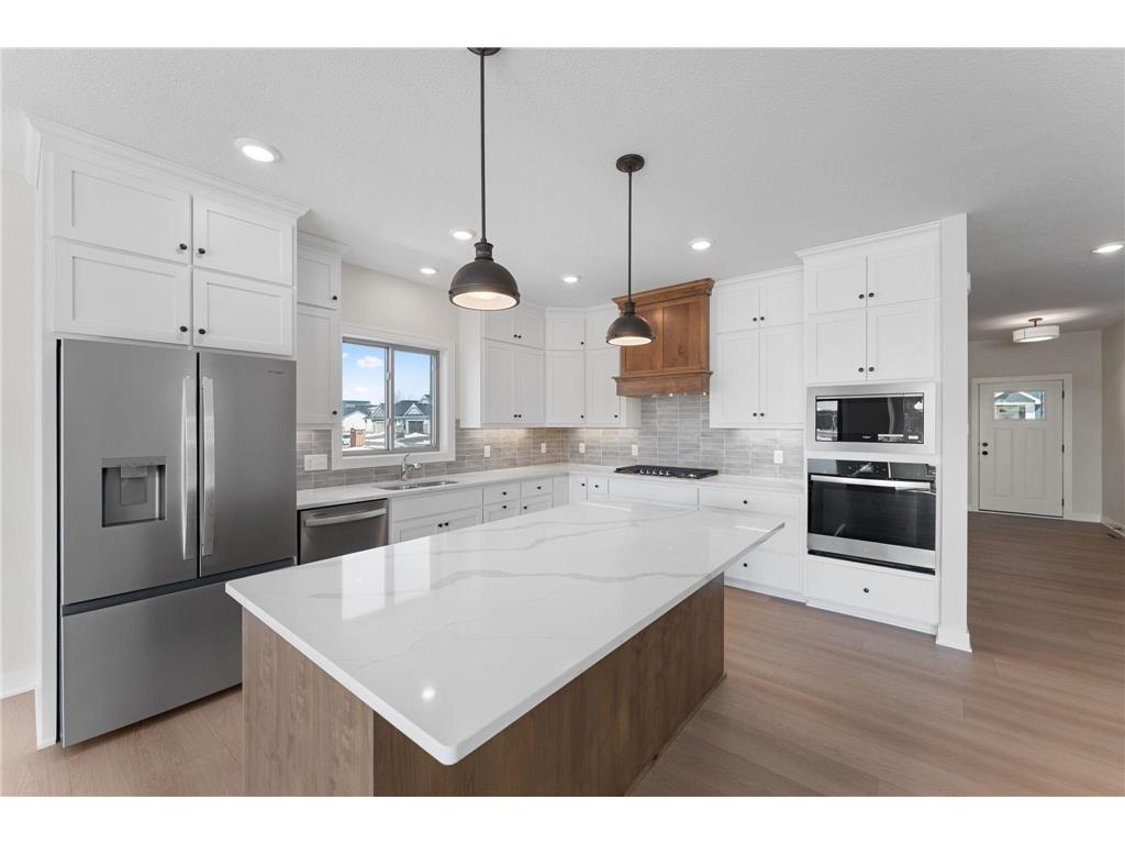 17779 Ellsworth Drive Lakeville MN 55044 7048805 image2