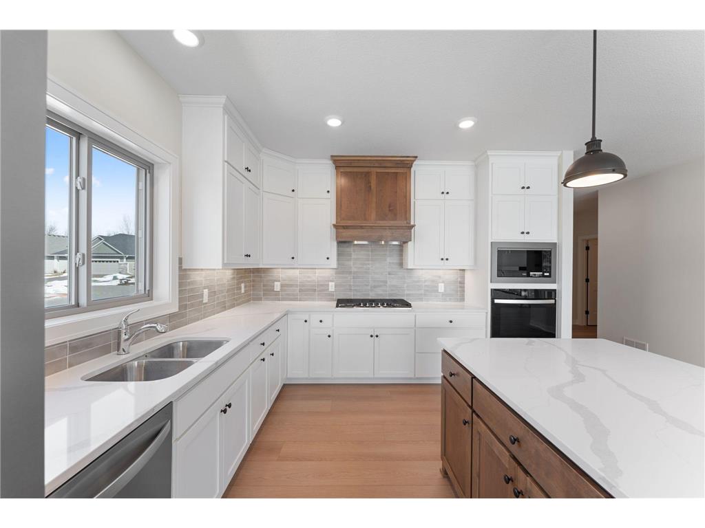 17779 Ellsworth Drive Lakeville MN 55044 7048805 image3