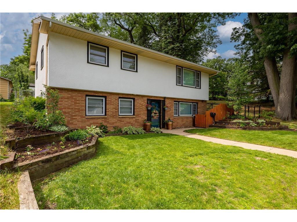 1778 Field Avenue, Saint Paul, MN, 55116 MLS 6384849 Edina Realty