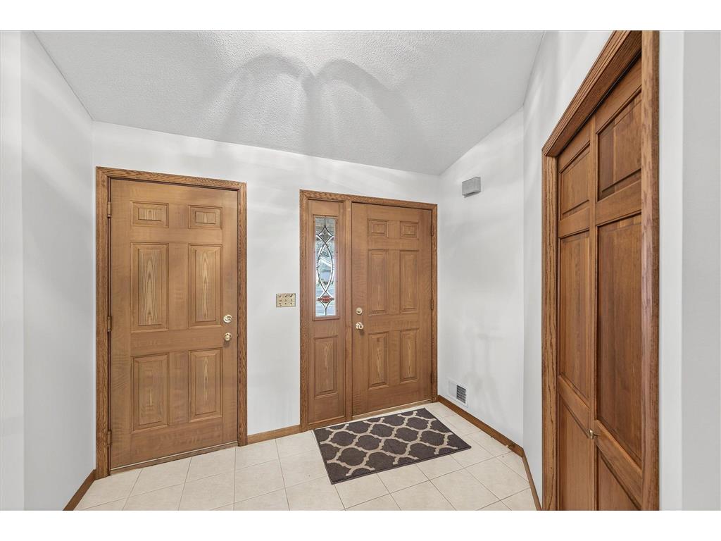 1778 Green Crest Drive Victoria MN 55386 7006839 image11