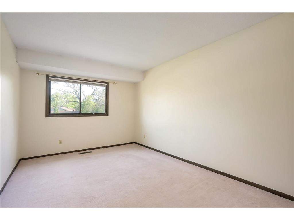 1778 Walnut Lane Eagan MN 55122 7068429 image16
