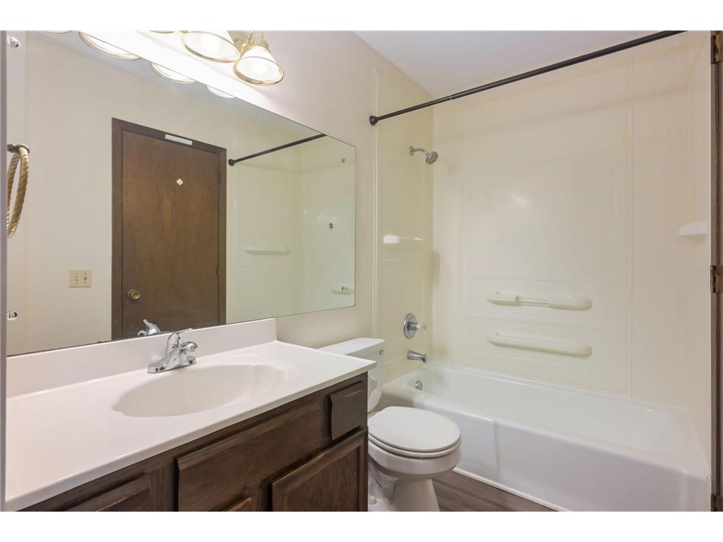 1778 Walnut Lane Eagan MN 55122 7068429 image20