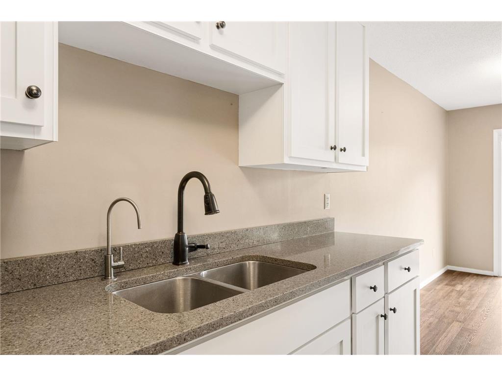 1779 Walnut Lane Eagan MN 55122 7048341 image15
