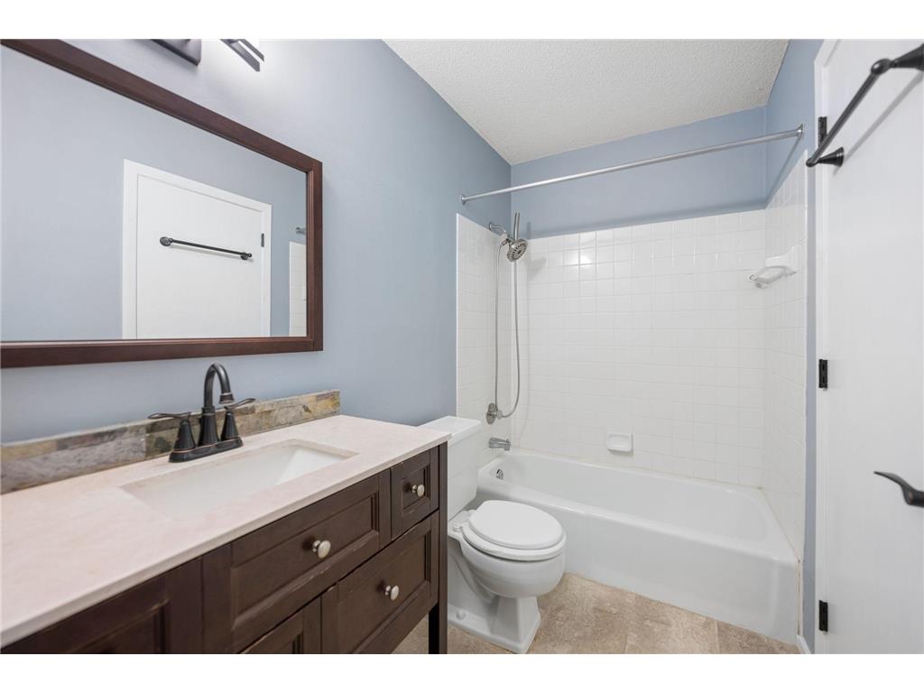 1779 Walnut Lane Eagan MN 55122 7048341 image21