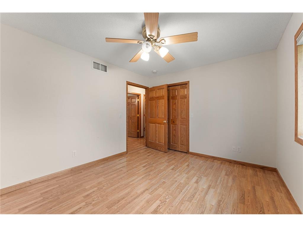 178 Minnesota Avenue Roseville MN 55113 7078089 image24
