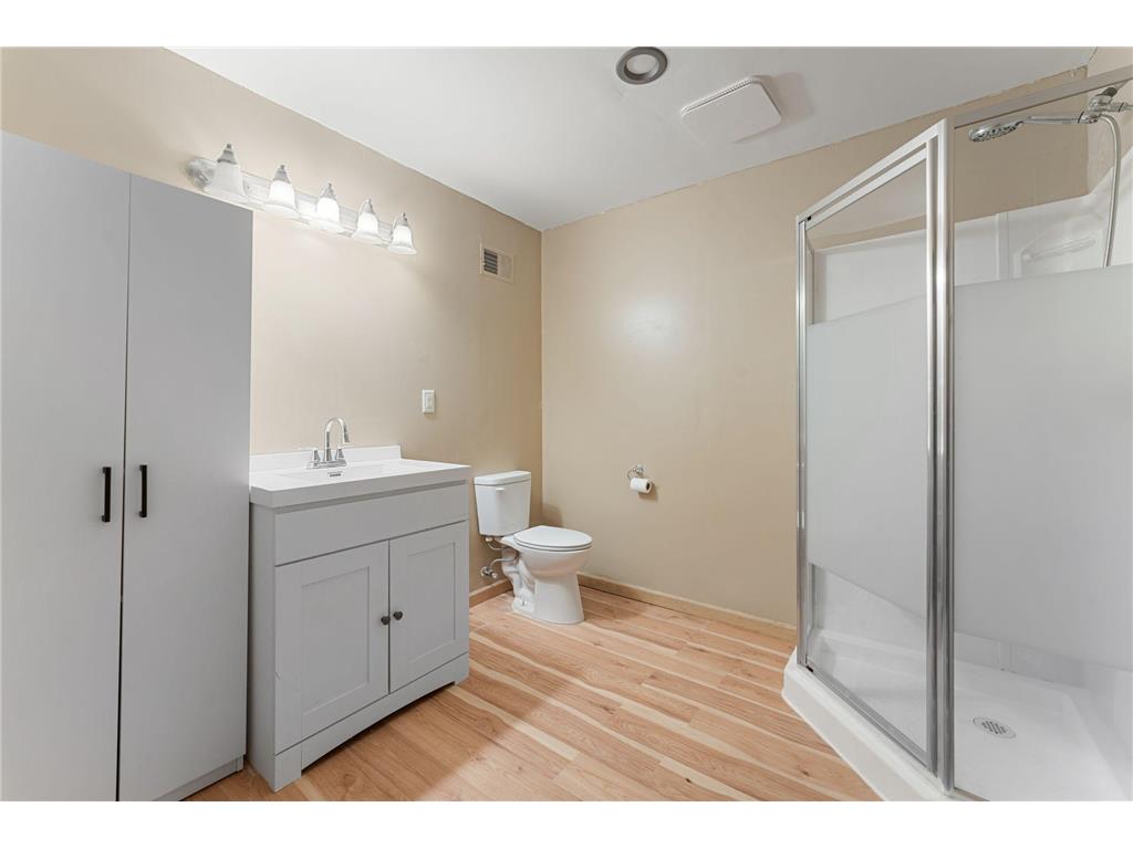 178 Minnesota Avenue Roseville MN 55113 7078089 image34