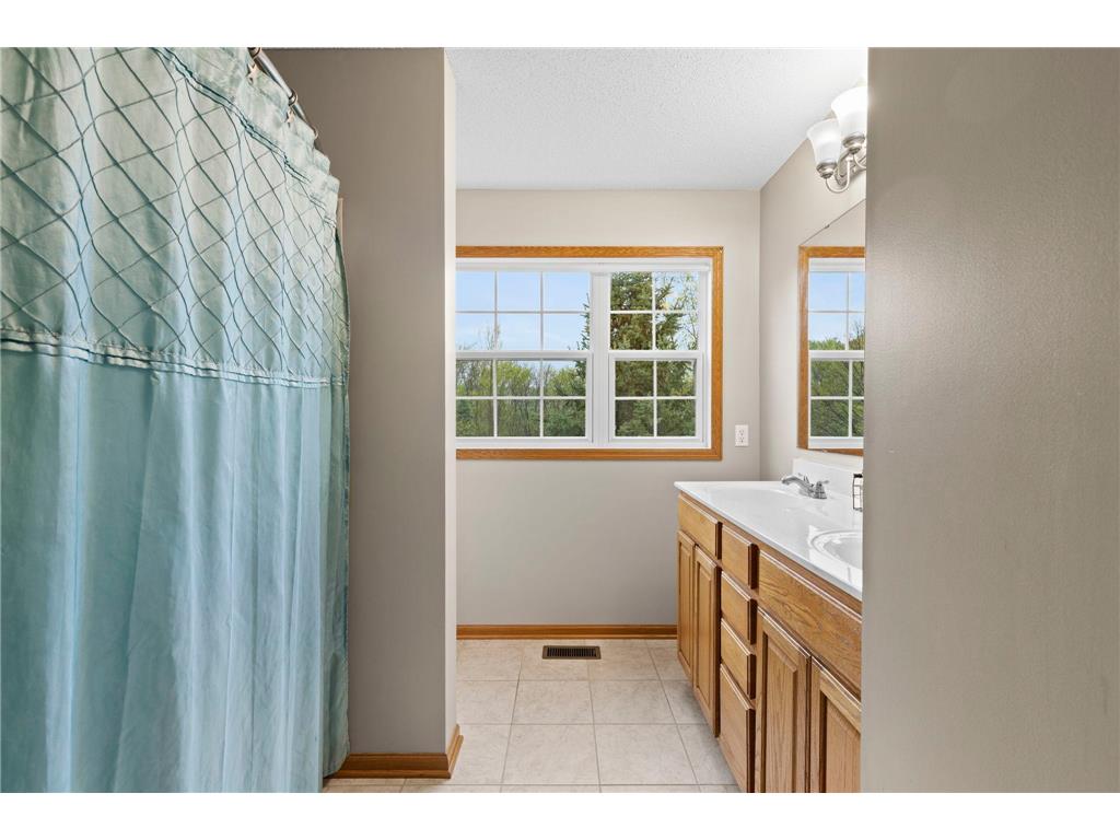 1780 Riverside Drive Shakopee MN 55379 7026510 image34