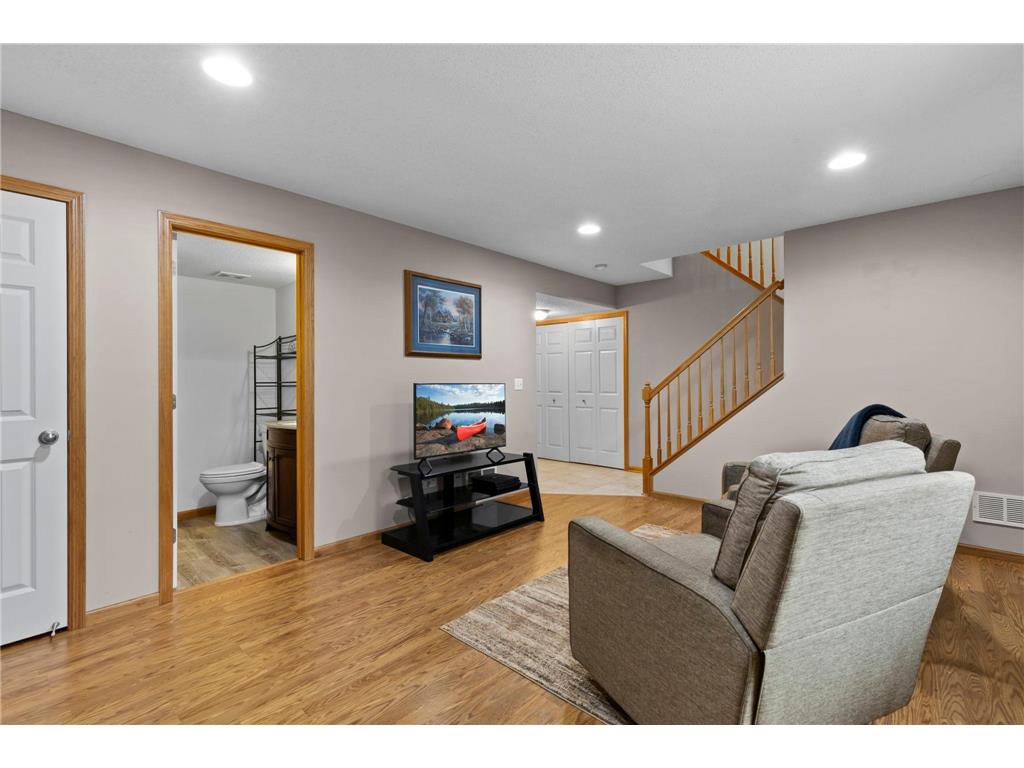 1780 Riverside Drive Shakopee MN 55379 7026510 image43