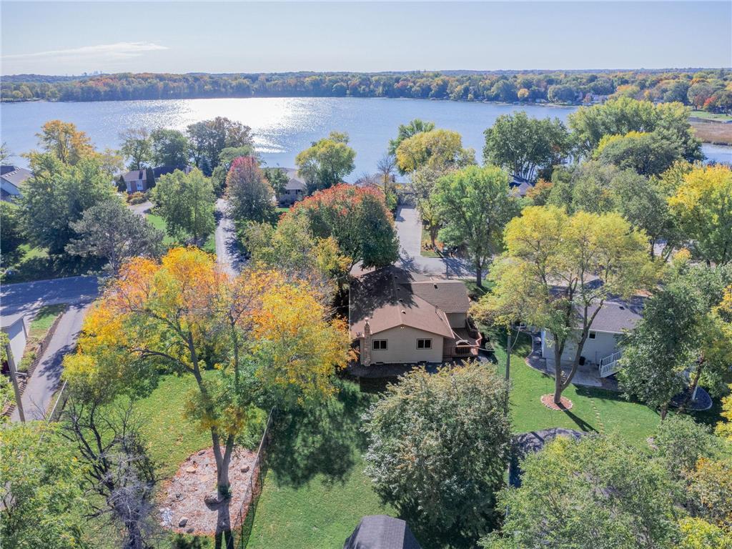 17808 Weaver Lake Drive N Maple Grove MN 55311 - Weaver 6446232 image1