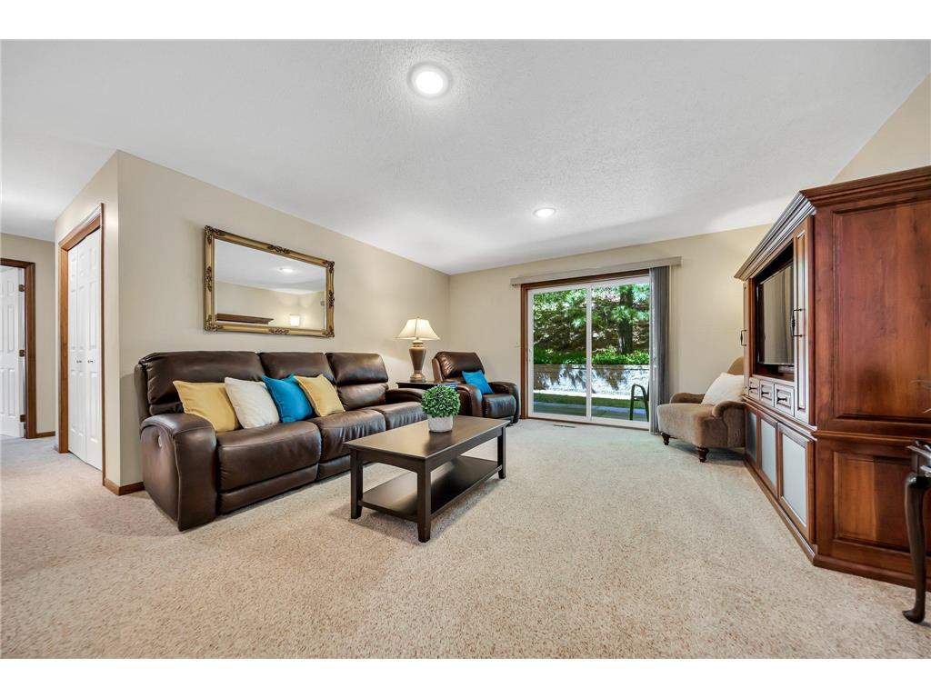 1781 1/2 County Road E E #44 White Bear Lake MN 55110 6717633 image1