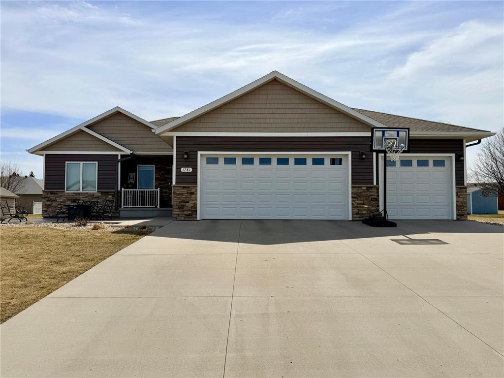 1781 Donavon Drive Worthington MN 56187 7043708 image1