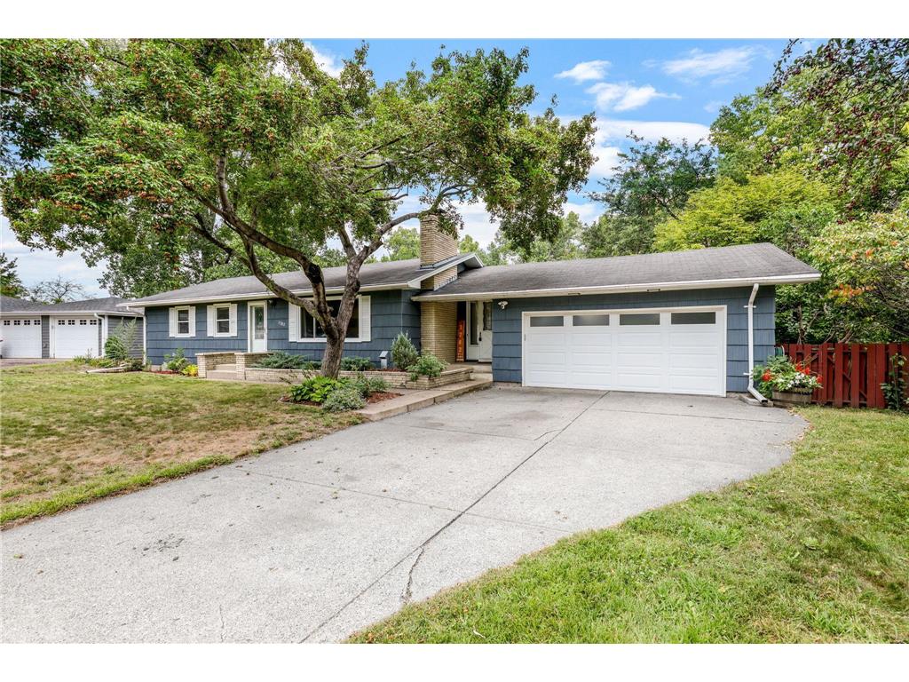 1782 Onacrest Curve Maplewood MN 55117 6429866 image1