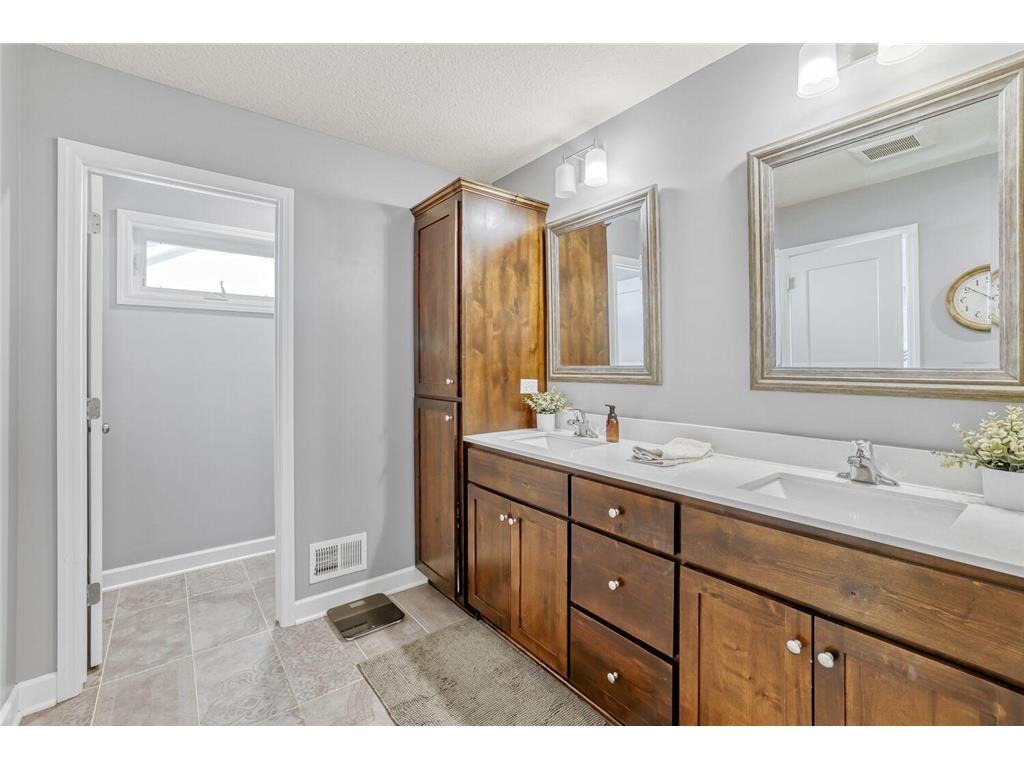 17821 Essex Lane Lakeville MN 55044 7028507 image20