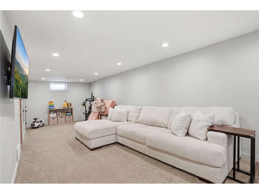 1783 Pinewood Drive Shoreview MN 55126 7087264 image22