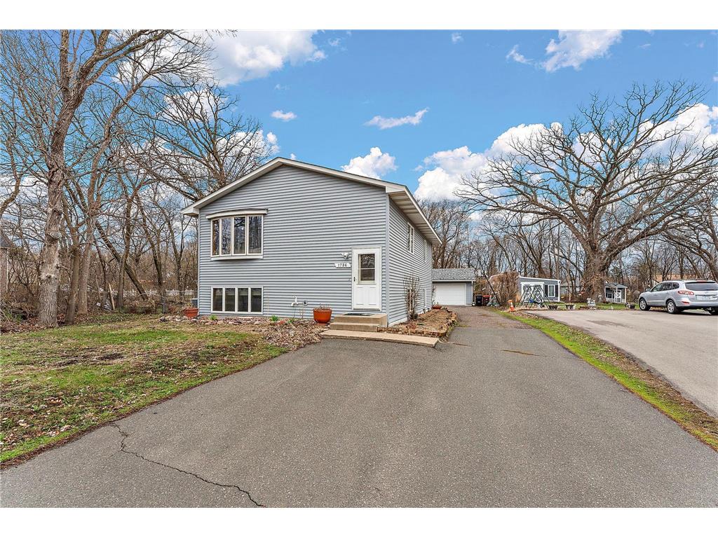 1786 English Street Maplewood MN 55109 6704637 image1