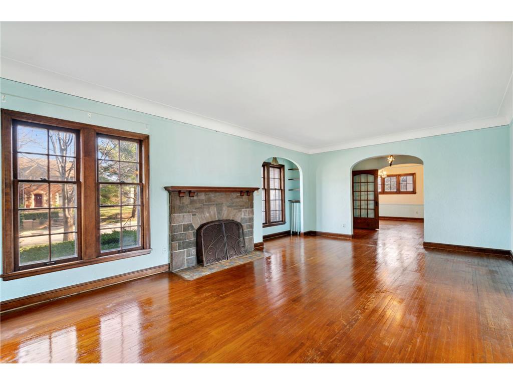 1786 Pinehurst Avenue, Saint Paul, MN, 55116 MLS 6511255 Edina Realty