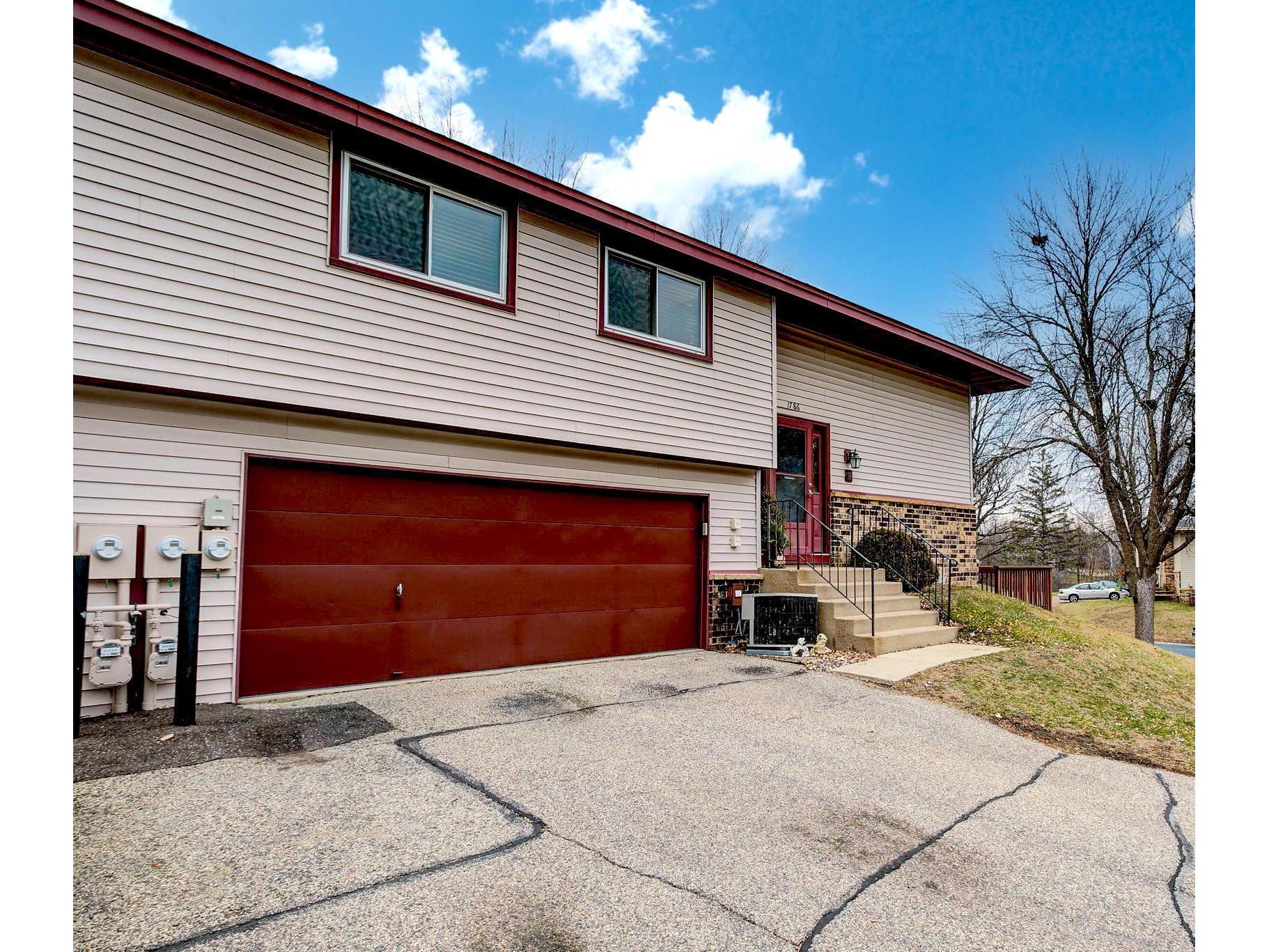 1786 Walnut Lane, Eagan, MN 55122 MLS 6131928 Edina Realty