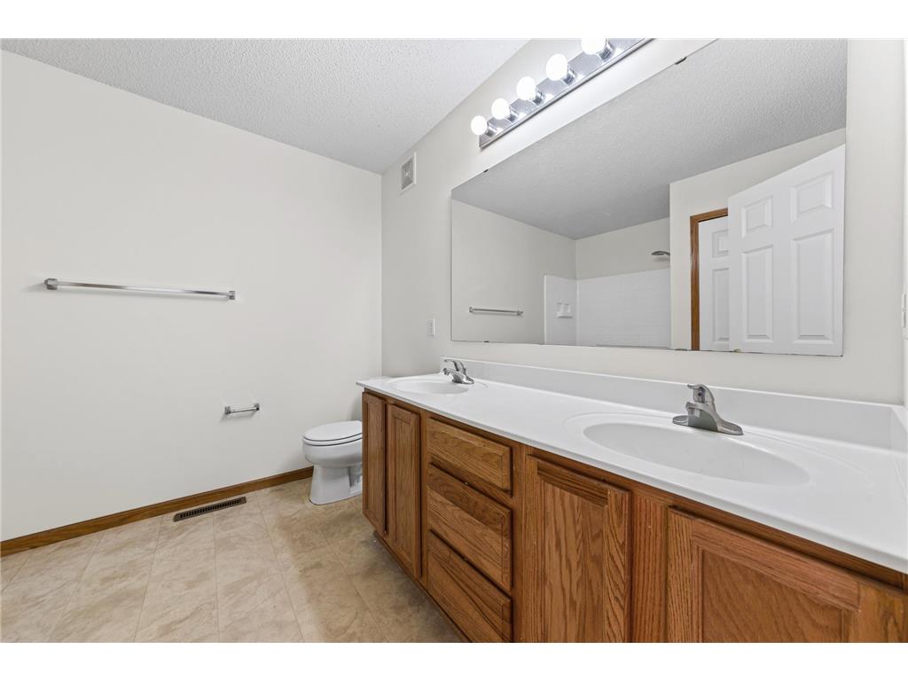 17868 96th Avenue N Maple Grove MN 55311 7057380 image29