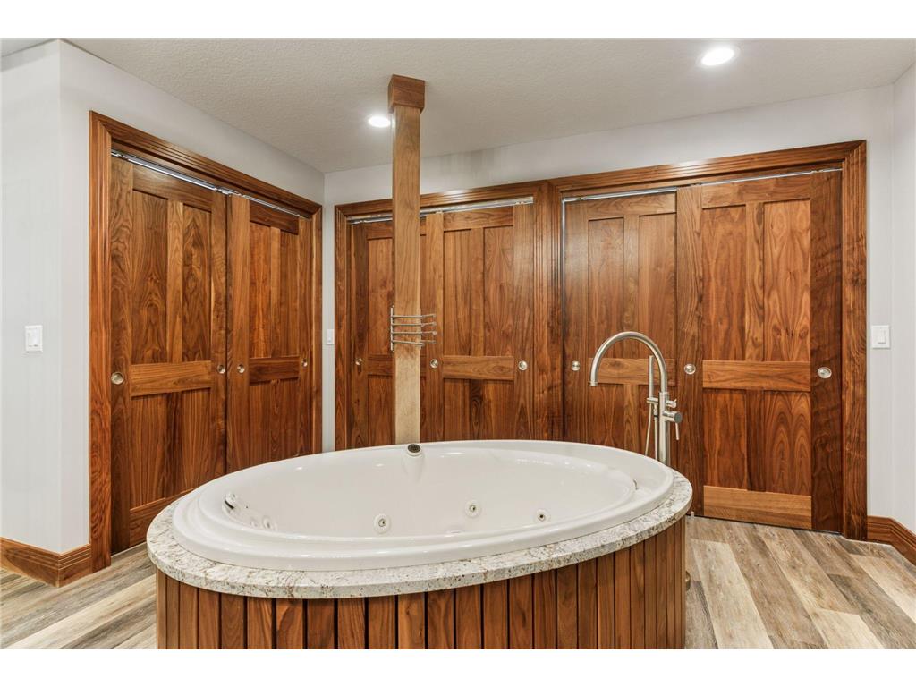 17870 Breezy Point Road Woodland MN 55391 - Lake Minnetonka 7108478 image13