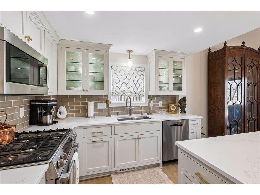 17870 Tioga Trail Minnetonka MN 55391 - Shaver 7036327 image1