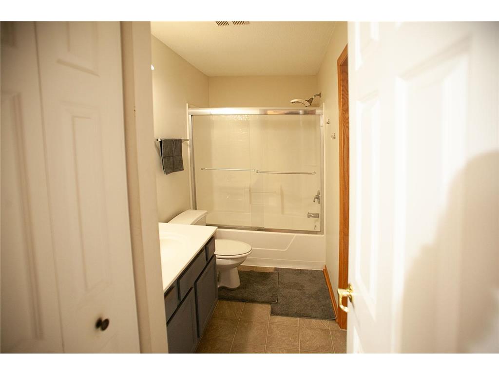 1790 Colonial Street Shakopee MN 55379 7018218 image17