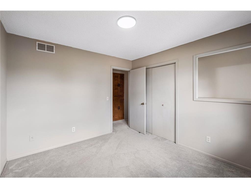 1790 Crestridge Lane Eagan MN 55122 7093581 image16