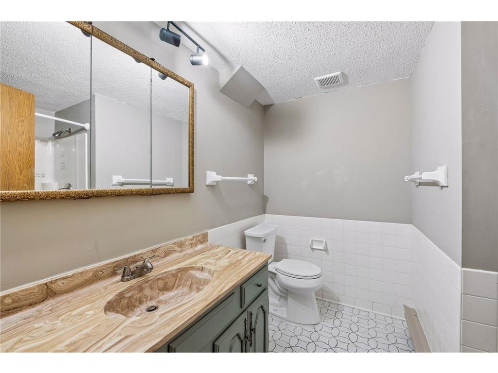 1790 Crestridge Lane Eagan MN 55122 7093581 image27