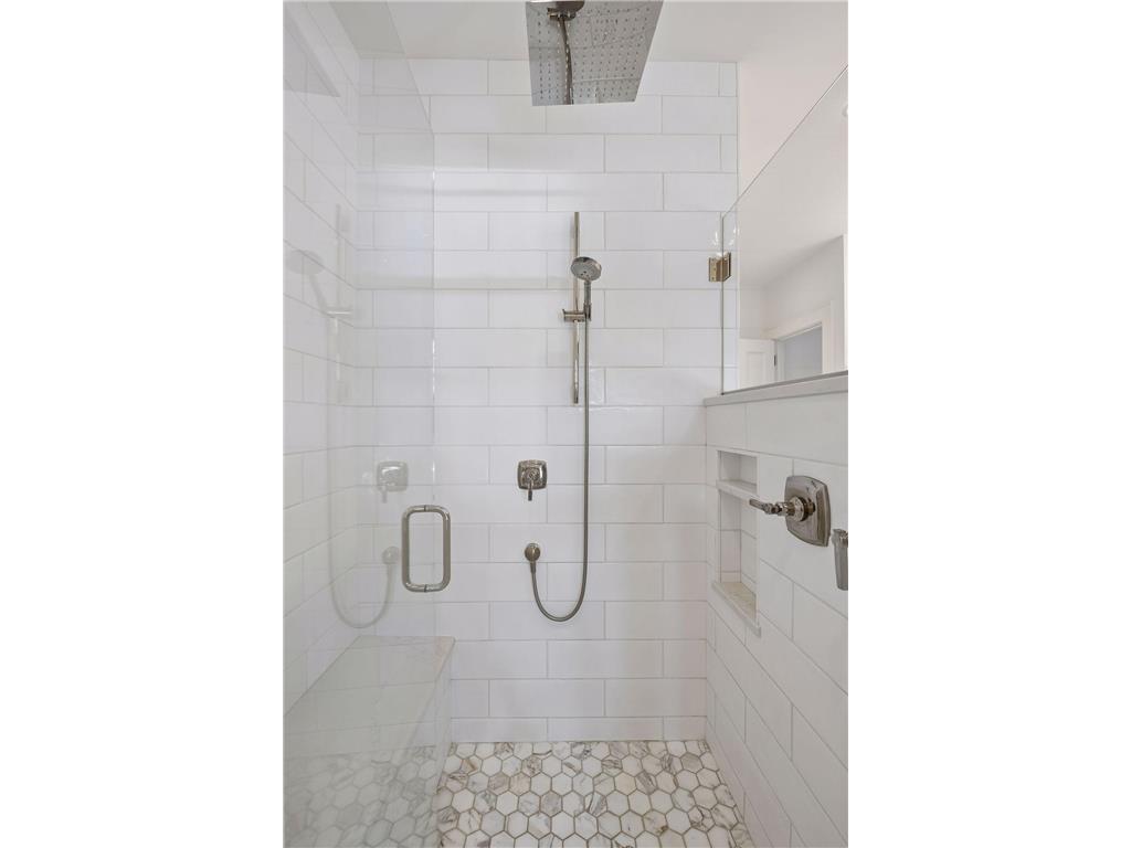 1790 Irving Avenue S Minneapolis MN 55403 7084423 image37