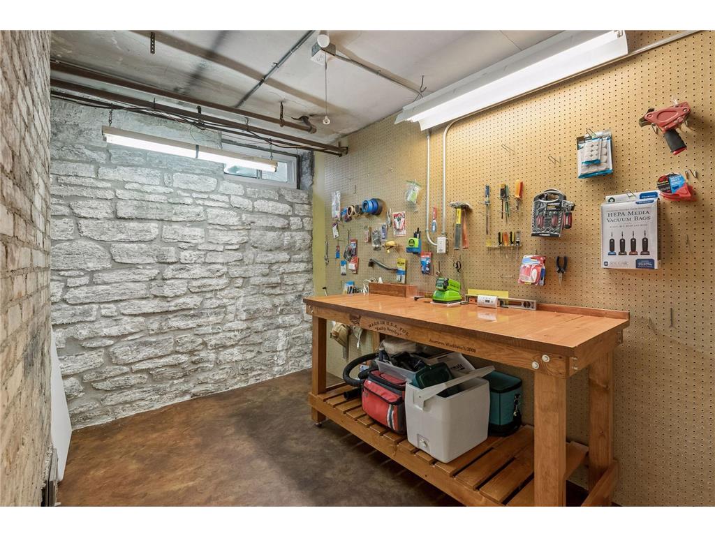 1790 Irving Avenue S Minneapolis MN 55403 7084423 image57