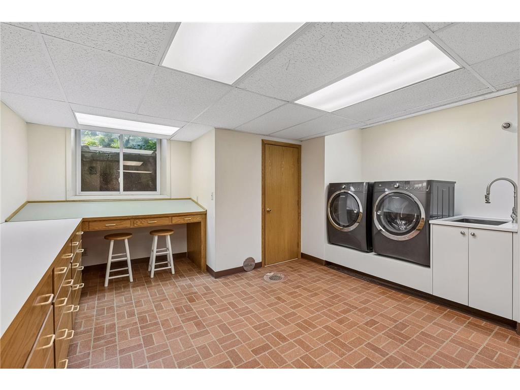 1790 Irving Avenue S Minneapolis MN 55403 7084423 image59