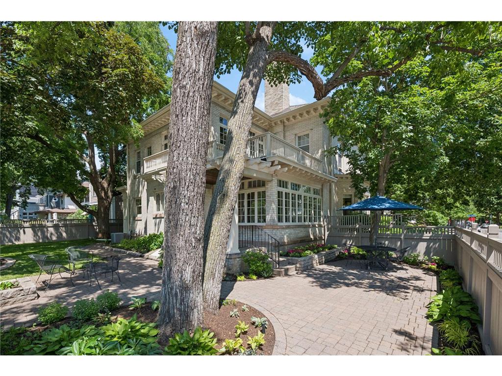 1790 Irving Avenue S Minneapolis MN 55403 7084423 image62