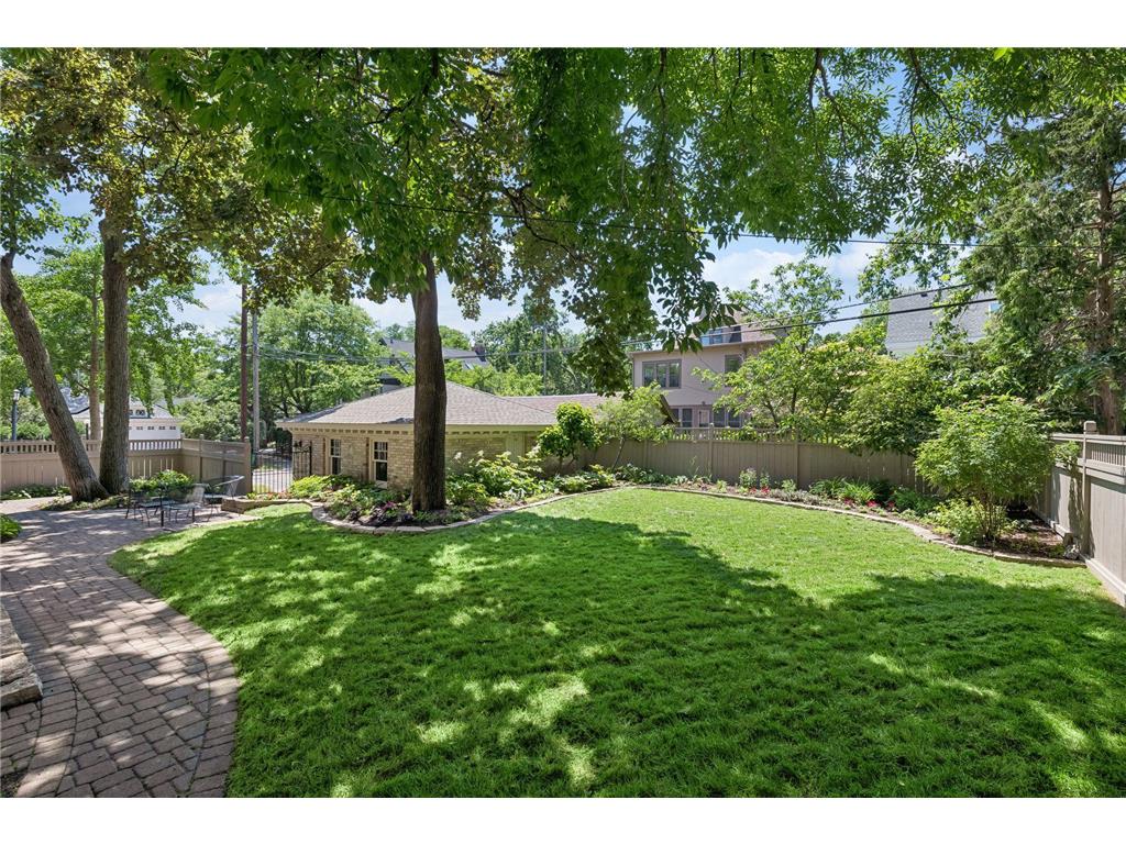 1790 Irving Avenue S Minneapolis MN 55403 7084423 image66