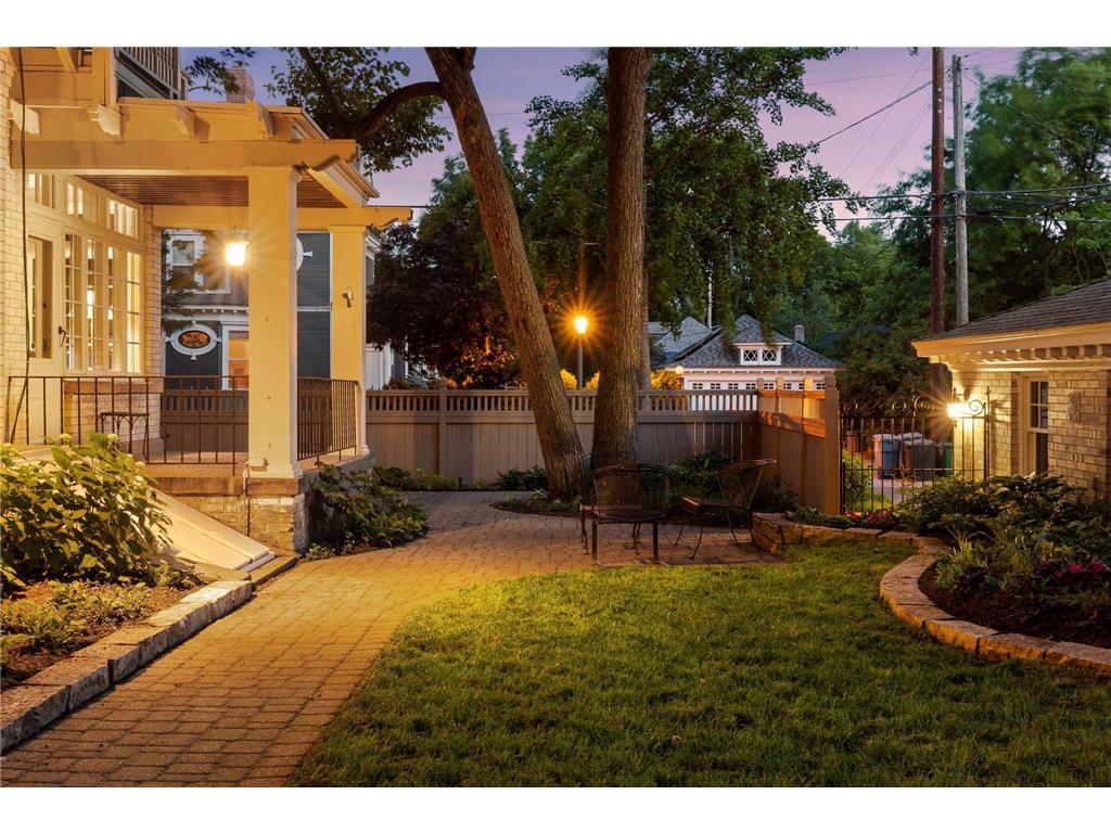 1790 Irving Avenue S Minneapolis MN 55403 7084423 image71
