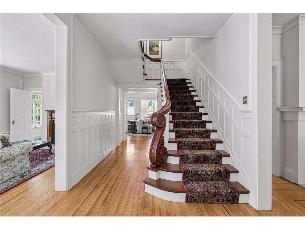 1790 Irving Avenue S Minneapolis MN 55403 7084423 image8