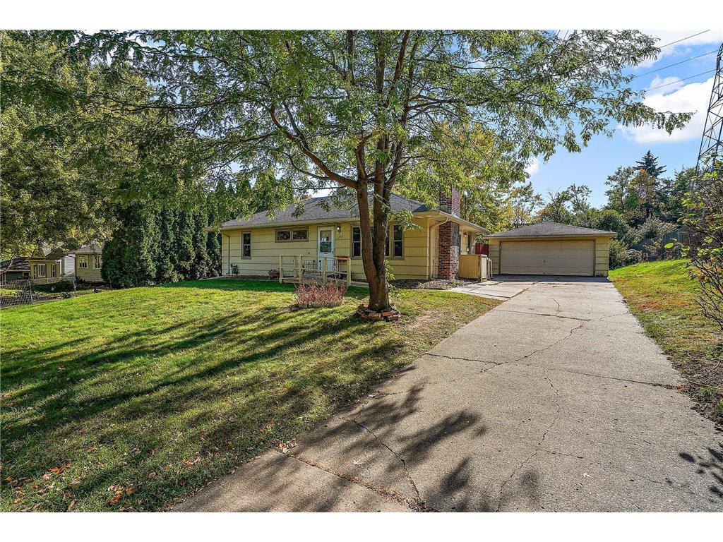 1790 Oakcrest Avenue Roseville MN 55113 6808862 image1