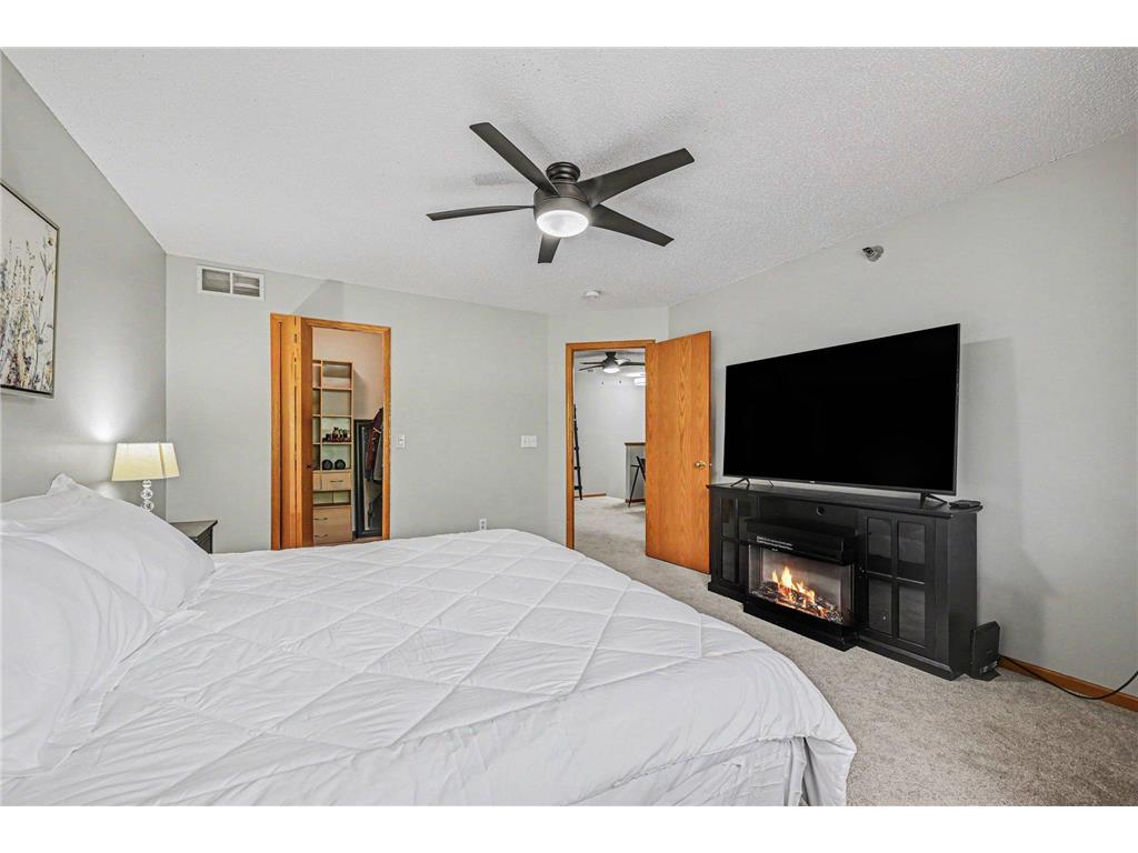 17900 Cobblestone Way Eden Prairie MN 55347 7068559 image17