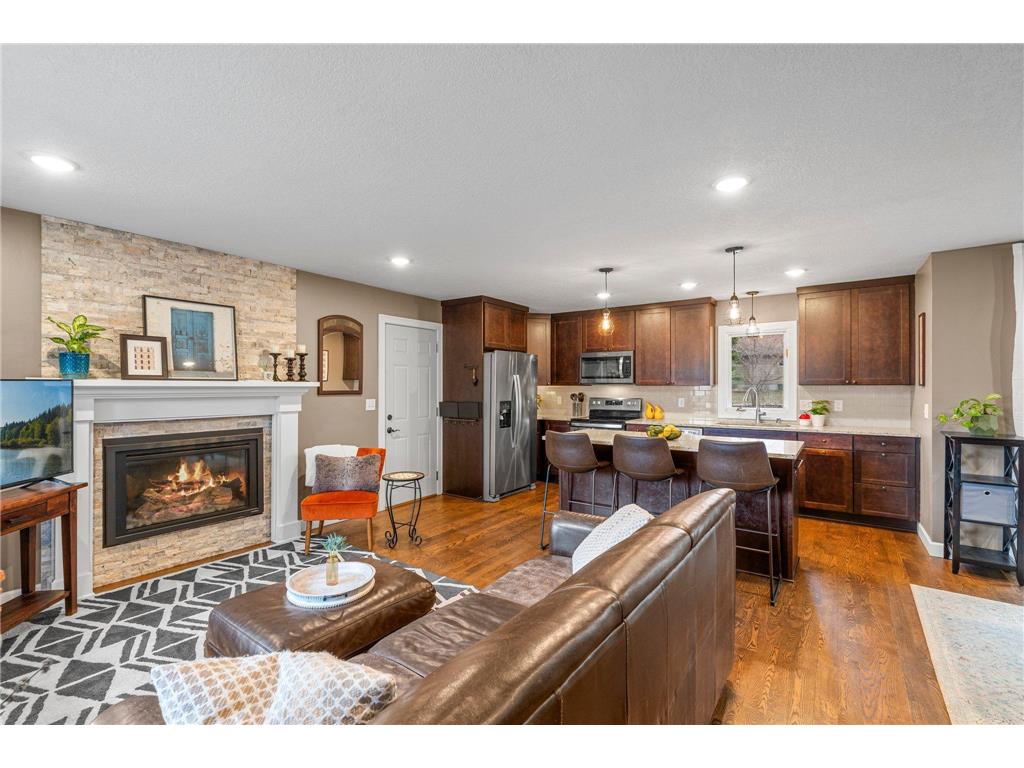 1791 Maple Lane Roseville MN 55113 6696343 image2