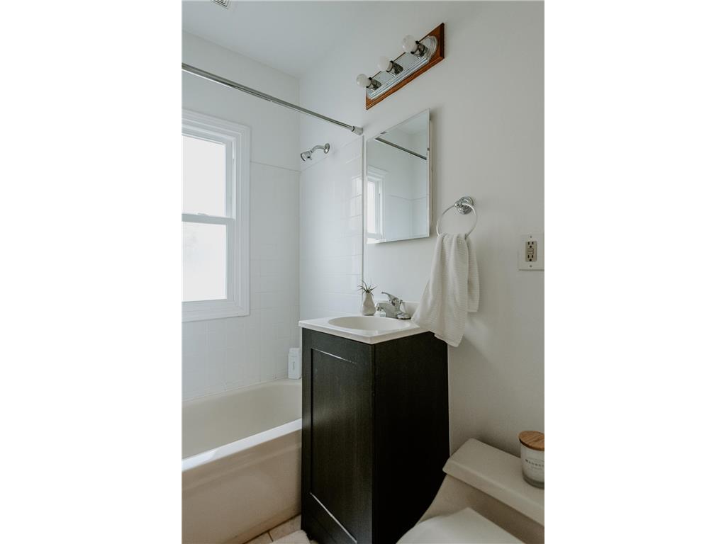 1791 Randolph Avenue Saint Paul MN 55105 7063898 image20