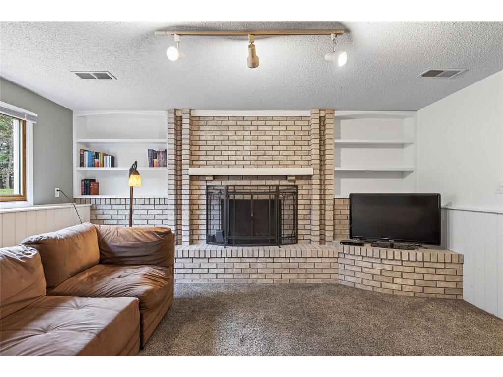 17911 Vale Street NW Andover MN 55304 7049925 image24