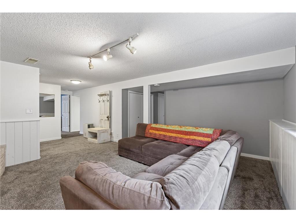 17911 Vale Street NW Andover MN 55304 7049925 image26
