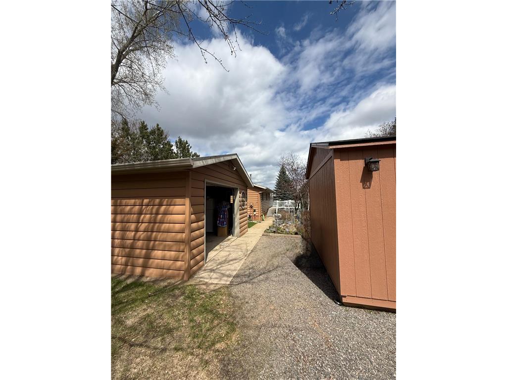 17918 Raymond Avenue Richmond MN 56368 - North Brown's 7045779 image52