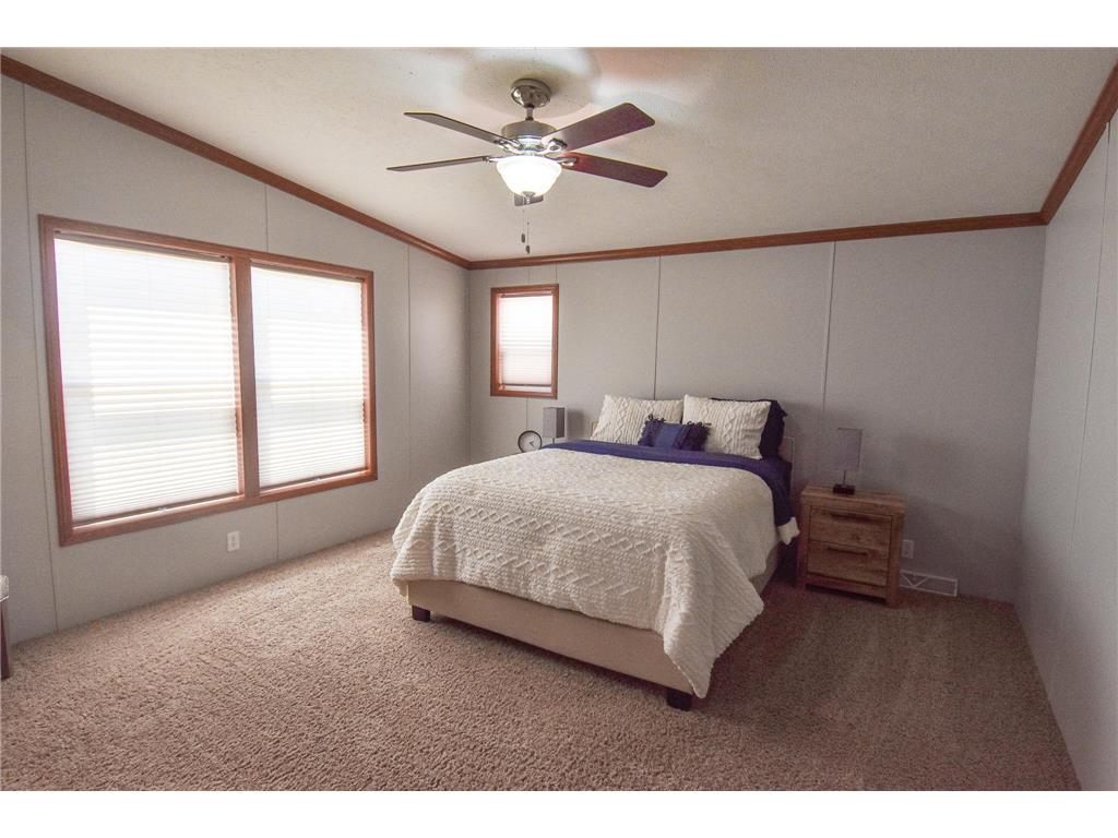 17922 142nd Avenue NE North Twp MN 56701 7096553 image39